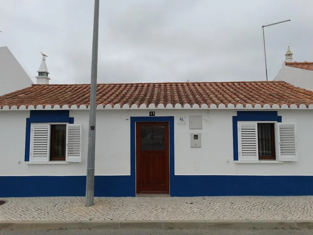 Casa Campo E Praia Rogil